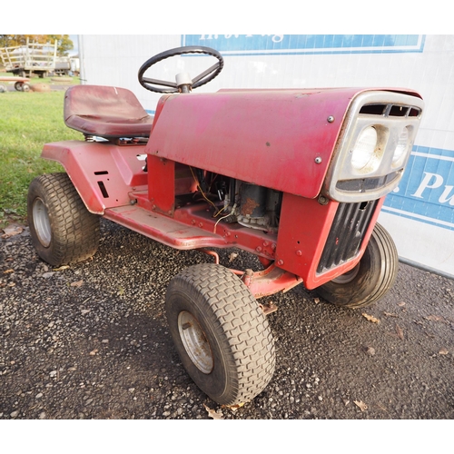 566 - Garden tractor. Needs battery