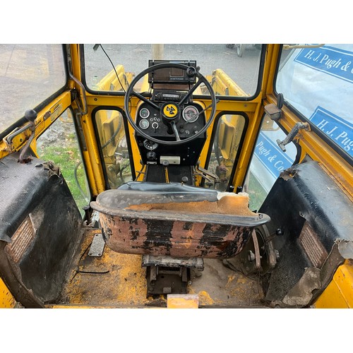 547 - Massey Ferguson 20D tractor. Runs and drives. C/w front end loader, power steering and pick up hitch... 