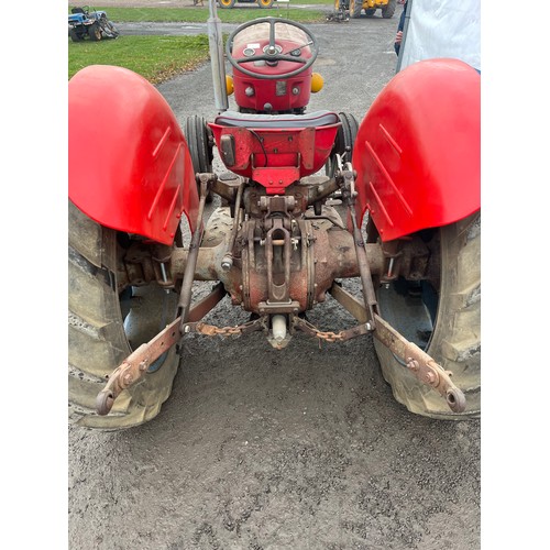 548 - Massey Ferguson 65 mk2 tractor. New mudguard, brakes, wiring harness and front tyres