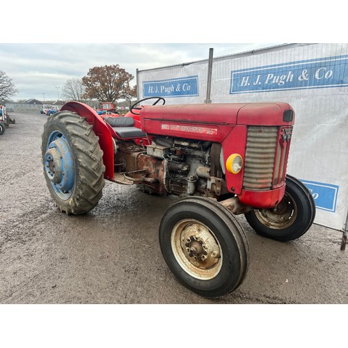 548 - Massey Ferguson 65 mk2 tractor. New mudguard, brakes, wiring harness and front tyres