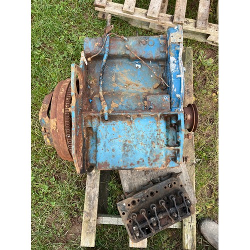 Fordson Dexta engine block, no visible cracks