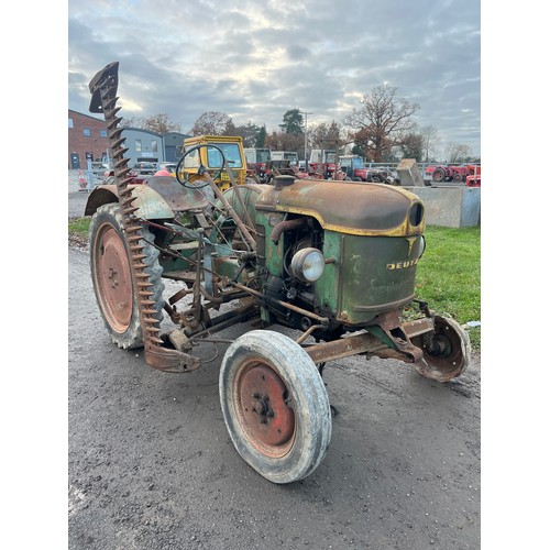 552 - Deutz F1L612/53 tractor fitted with side mower. 1956. Runs. Issue with gear selection