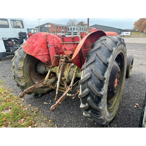 531 - Massey Ferguson Mk II 65 tractor. Runs and drives. Been stood for over 15 years. New battery.