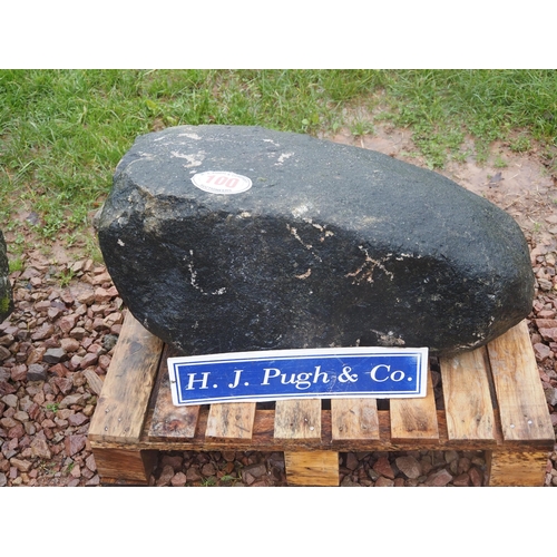 100 - Rockery stone