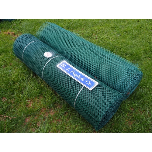 172 - Rolls of plastic mesh fencing - 2