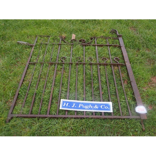 202 - Wrought iron gate 4ft