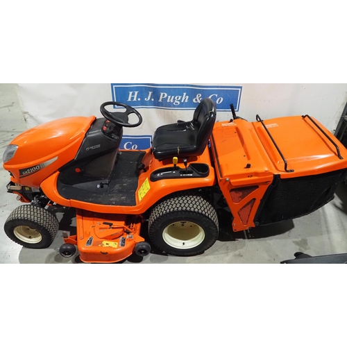 1468 - Kubota GR2100 diesel ride on garden tractor