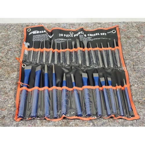 559 - 28 Piece punch and chisel set