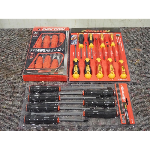 588 - Screwdrivers 3 sets