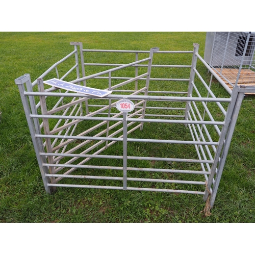 1054 - Sheep hurdles 4ft - 5