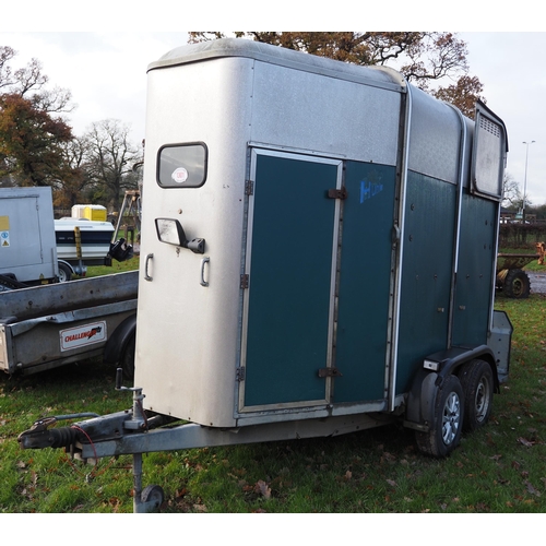 1301 - Ifor Williams double horsebox HB505R trailer