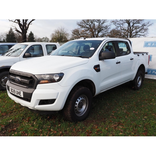 1329 - Ford Ranger double cab XLT pick up. Showing 13500 miles, 2.2l, 6 speed. Has had 3 services, last one... 