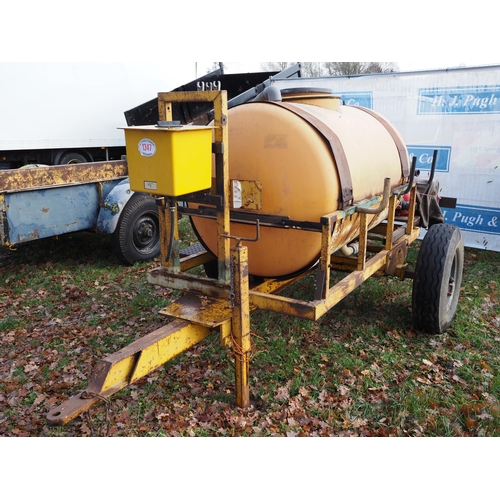 1347 - Fresh water bowser with Honda engine