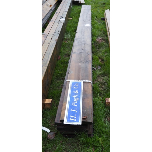 738 - Softwood boards 3.6m x200x25 - 8
