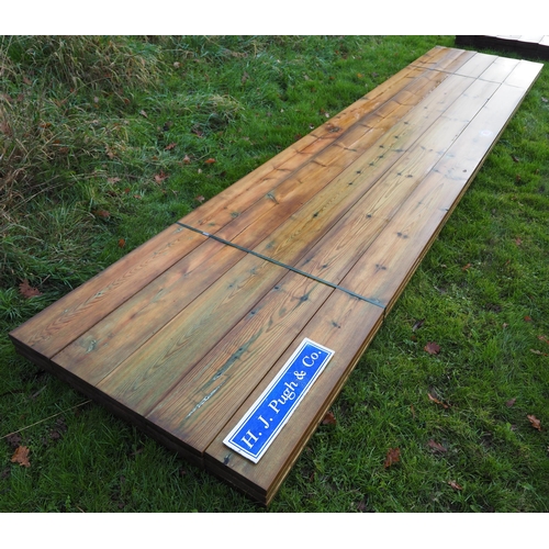 765 - Softwood boards 4.8m x200x40 - 15