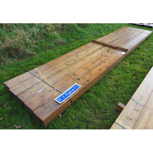 769 - Softwood boards 4.8m x200x40 - 25