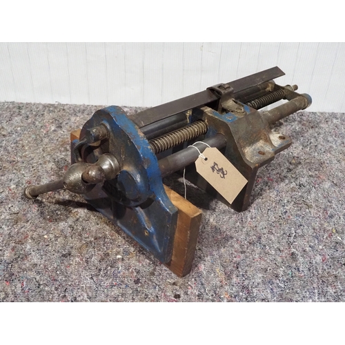 494 - Record 52½ quick release joiners vice