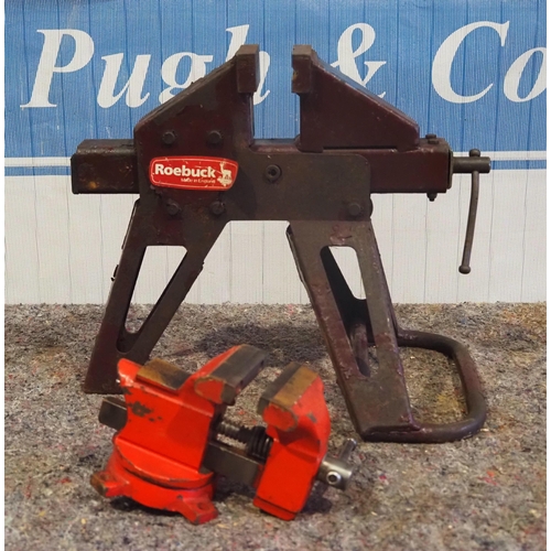533 - Roebuck vice on stand and small swivel vice