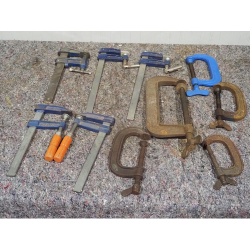 563 - Assorted clamps - 10