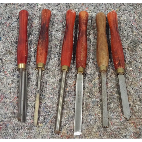615 - Quantity of Record turning chisels
