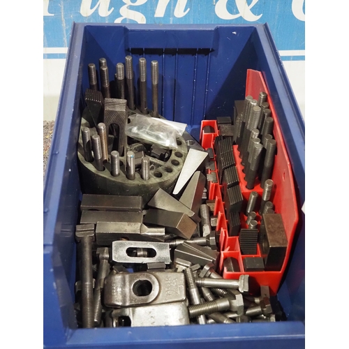 659 - Milling clamp set and accessories