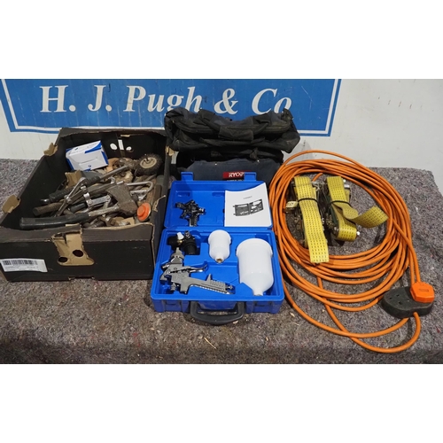 687 - Lorry straps, spray gun and assorted hand tools