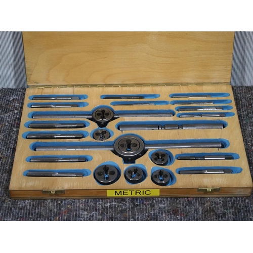 724 - Metric tap & die set M6 - M12