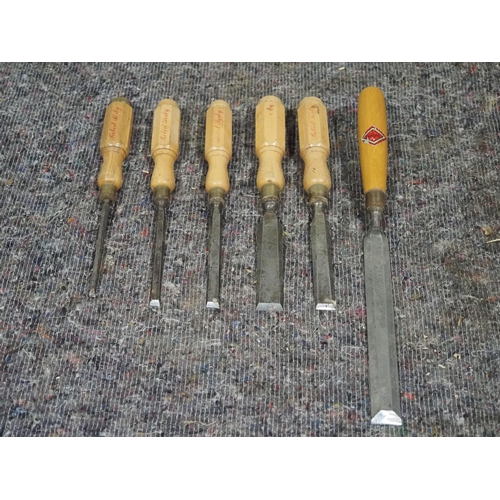 802 - Robert Sorby hex handled chisels - 5 and 1 other