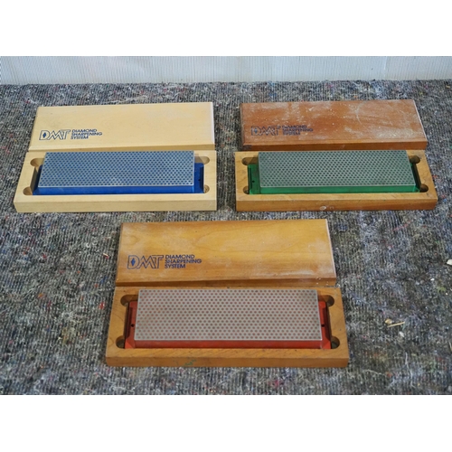 804 - DMT diamond sharpening stones - 3