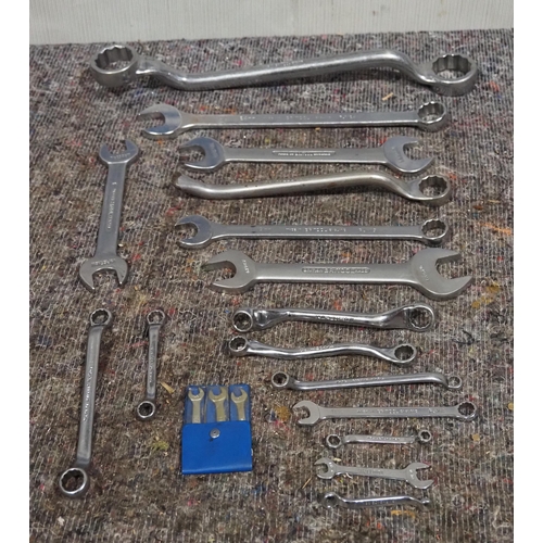 855 - Britool imperial, metric and Whitworth spanners and ring spanners - 17