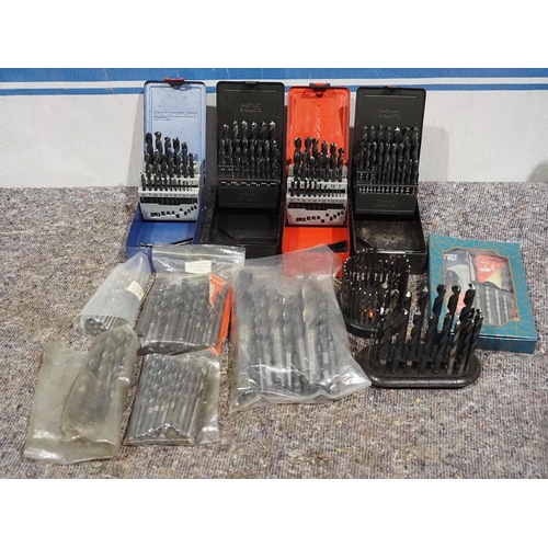 864 - Quantity of drill bits to include metric, imperial sets and Morse Taper