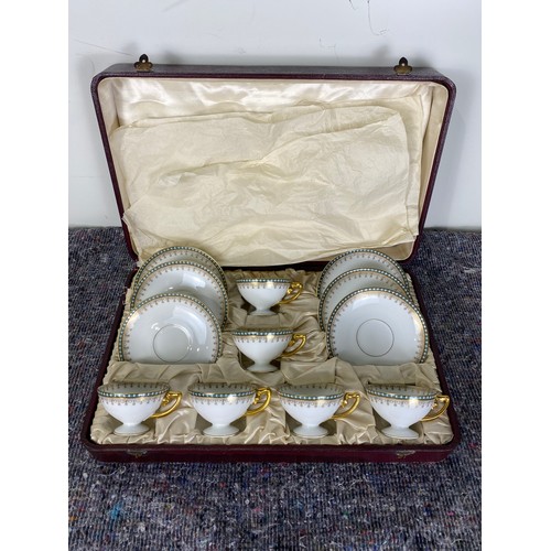 480 - Rosen Hale cups and saucers set in original box