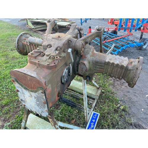 1479 - Tractor rear axle and hydraulic top cover. Believed to be Massey Ferguson 590, Ex college