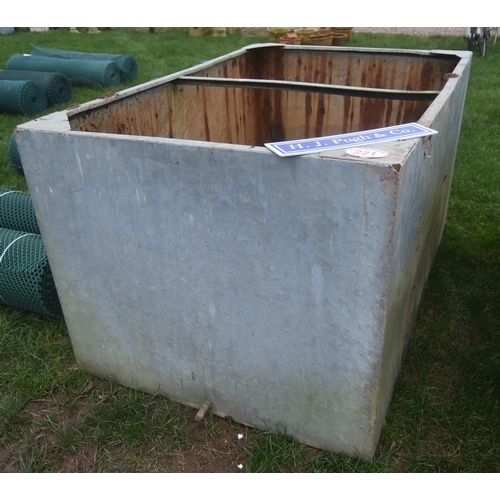 221 - Galvanised tank 6x4ft