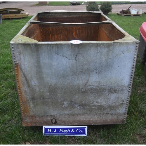 78 - Galvanised riveted water tank 5x3ft
