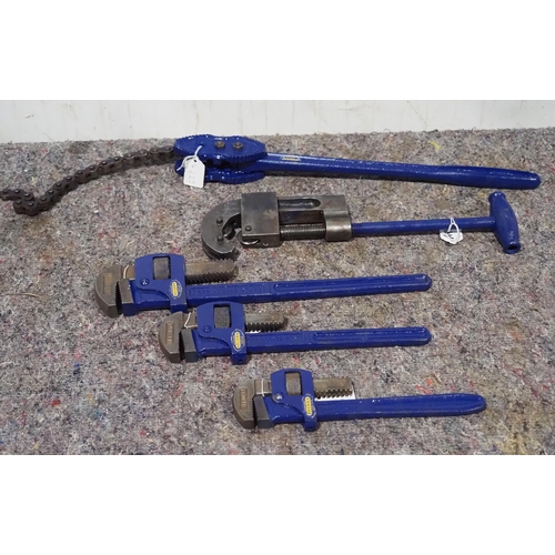 406 - Record pipe cutters and wrenches