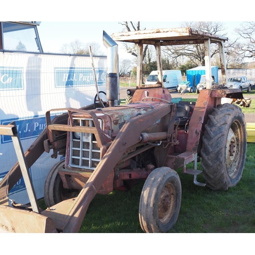 1328 - International 454 tractor. 1971. C/w Quicke loader. Recently had new clutch and radiator. Runs and d... 