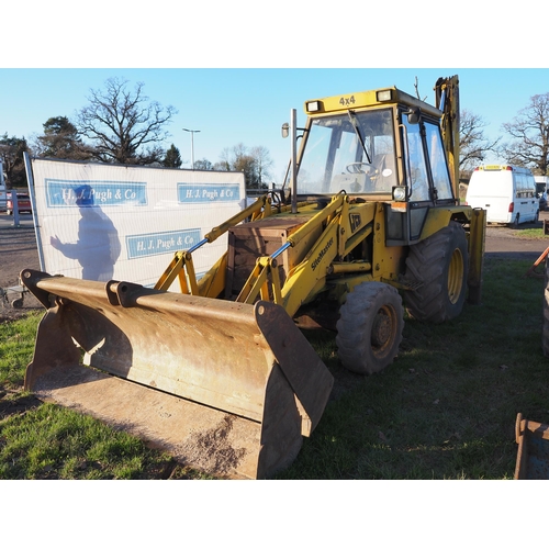 1334 - JCB 3CX Sitemaster. Runs and drives. C/w extra dig 4 in 1 bucket. 4999 Hours. Reg. F238 BFK