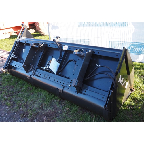 1360 - Mailleux MX beet cleaner bucket. Pin and cone brackets