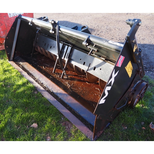 1360 - Mailleux MX beet cleaner bucket. Pin and cone brackets