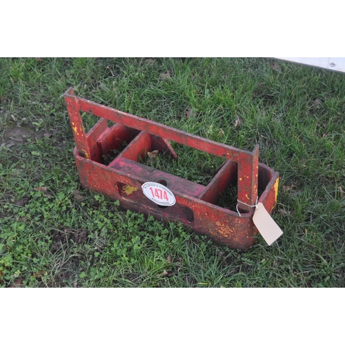 1474 - Massey Ferguson 135 weight frame