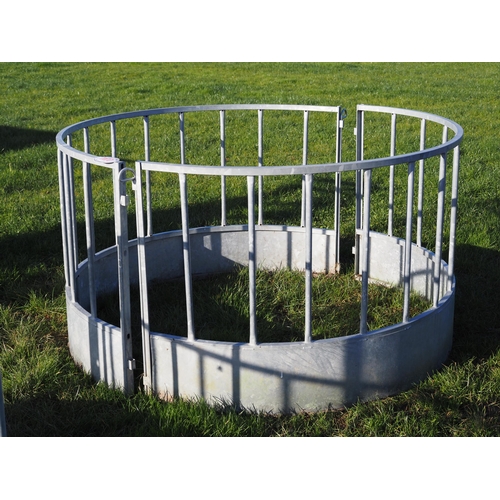 1177 - Galvanised ring feeder