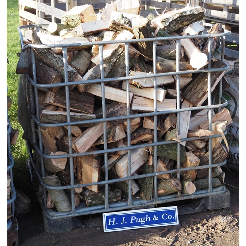 929 - Split wood offcuts