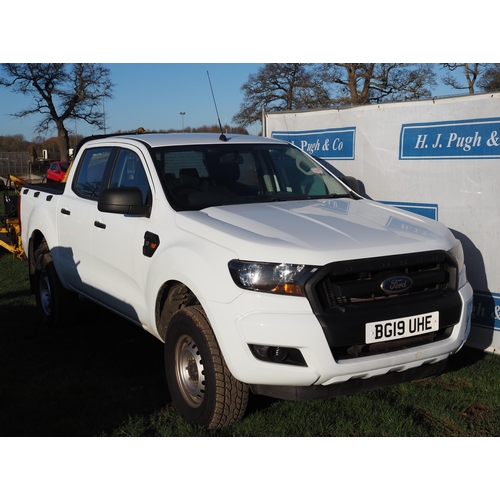 1321 - Ford Ranger double cab XLT pick up. Showing 13500 miles, 2.2L, 6 speed. Has had 3 services, last one... 