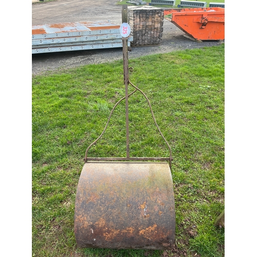 325 - Large Cast iron garden roll