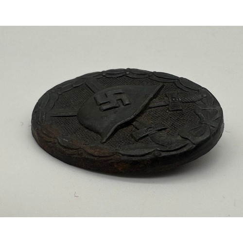 261 - Third Reich social welfare medal, DRL sports medal in bronze and black and wound badge