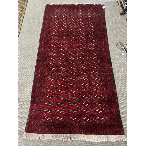 403 - Persian style wool rug 90