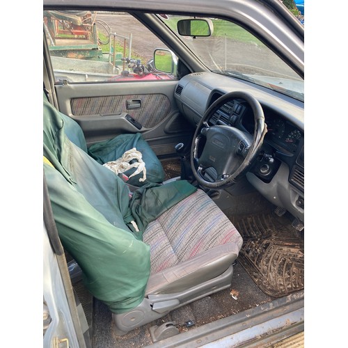 1452 - Isuzu 3.1IH diesel double cab pick-up. Runs and drive. 104,000 Miles. Reg. CU51 ZFD