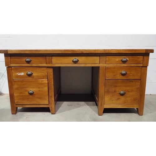 608 - Large oak pedestal desk with 7 drawers H33