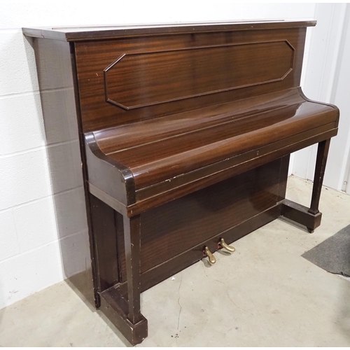 622 - Kemble London upright piano in mahogany case with brass fittings H45